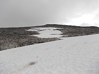 Snø siste bakken mot toppen av Ijsengealta