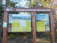 Infoskilt om Skarvan og Roltdalen nasjonalpark