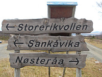Stien til Essandtjønnvollen starter her
