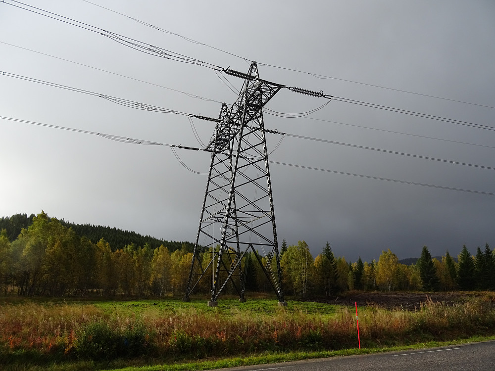 Superkraftlinjemast mellom Namsos og Åfjord på Osenkrysset