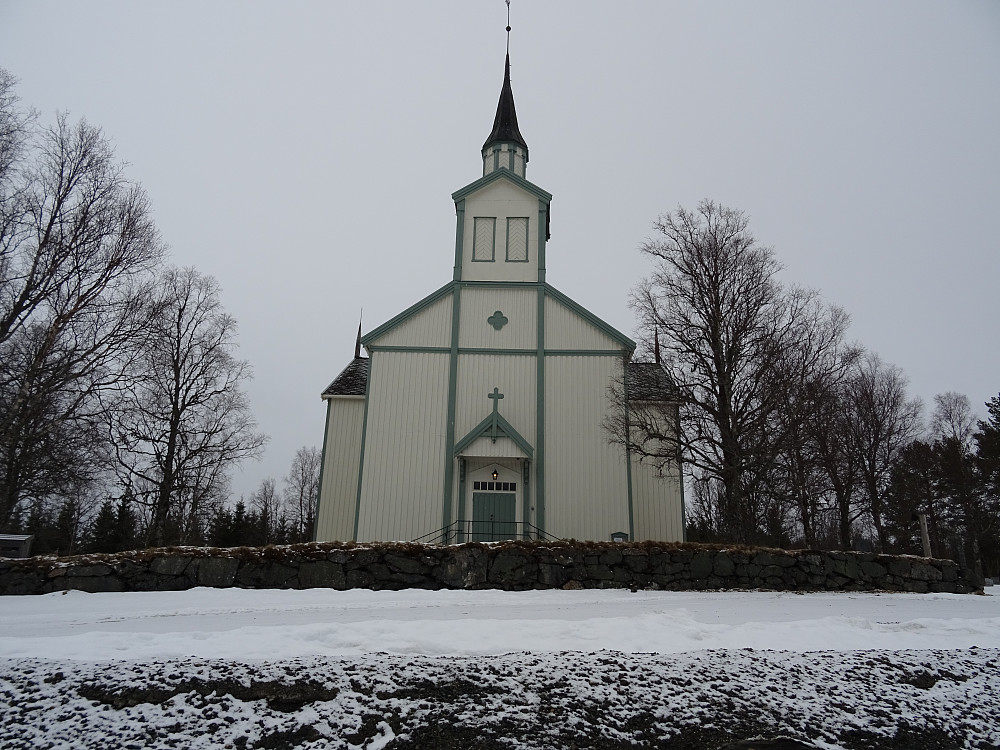 Parkerte ved Hølonda Kirke