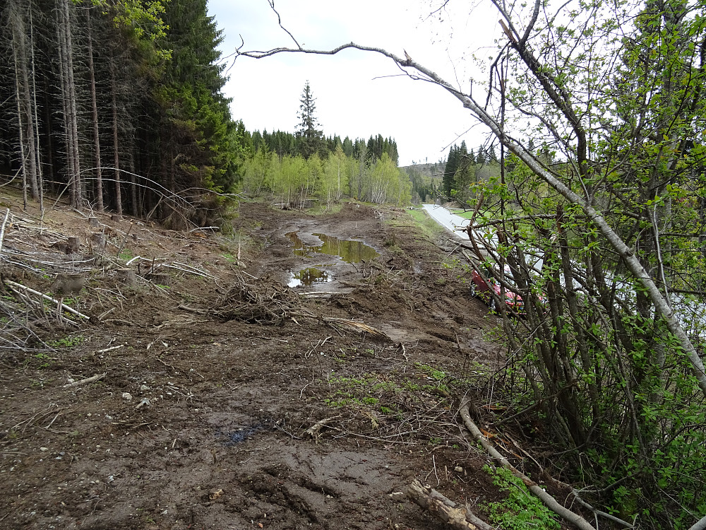 Litt fuktig på Branem parkeringslomme