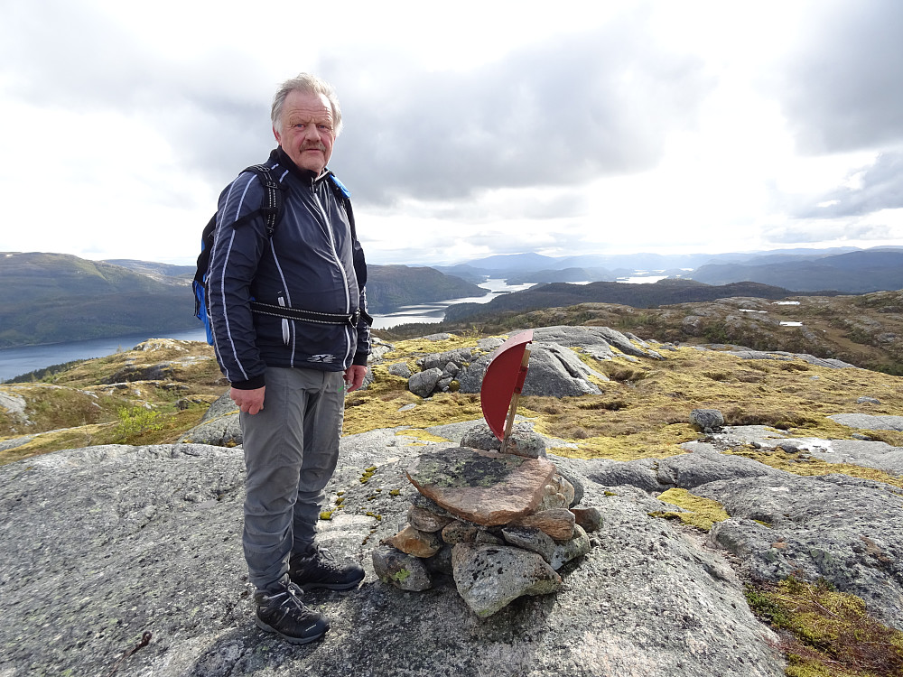 Turkamerat og navnebror Terje-H på toppen av Risbusta