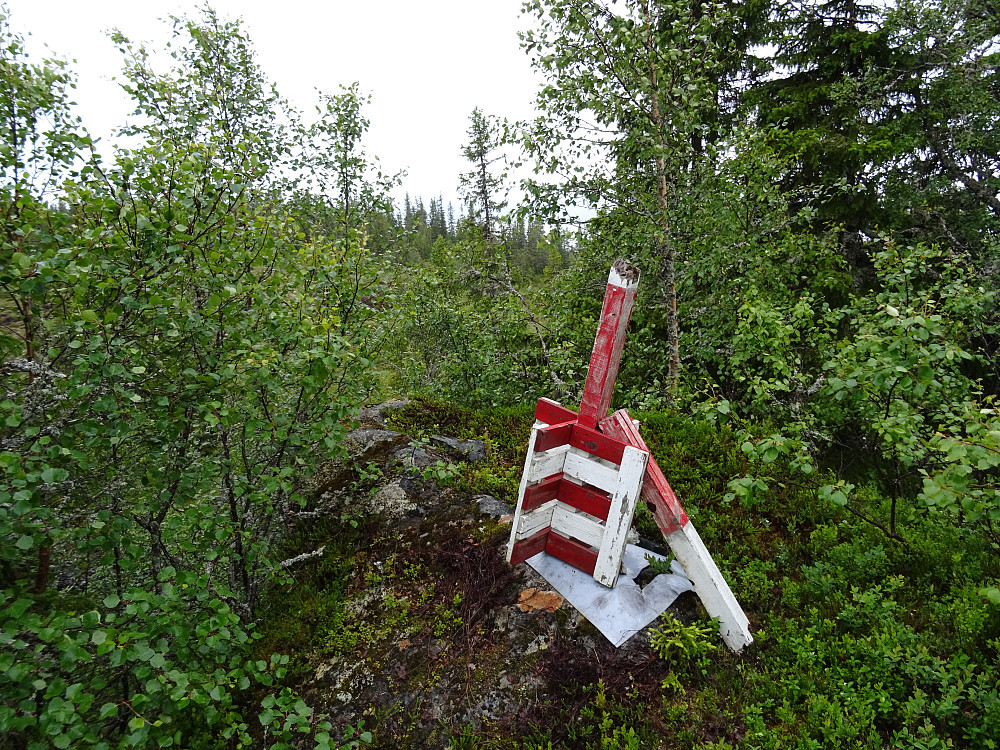 Havarert trigpunkt på toppen av Vålåsen