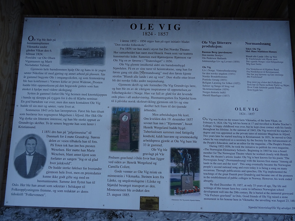Infoplate for Ole Vig ved bautaen