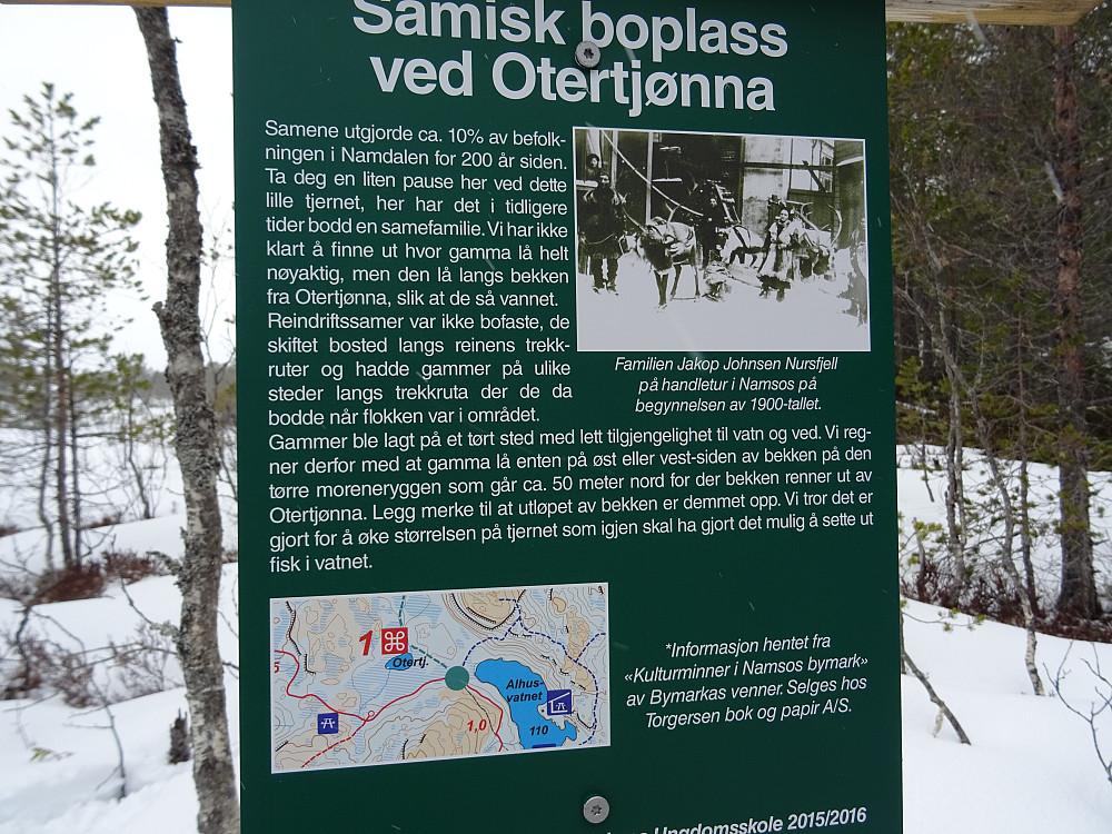 Infoskilt om en samisk boplass ved Otertjønna