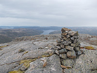 Toppvarden på Røyklifjellet NØ