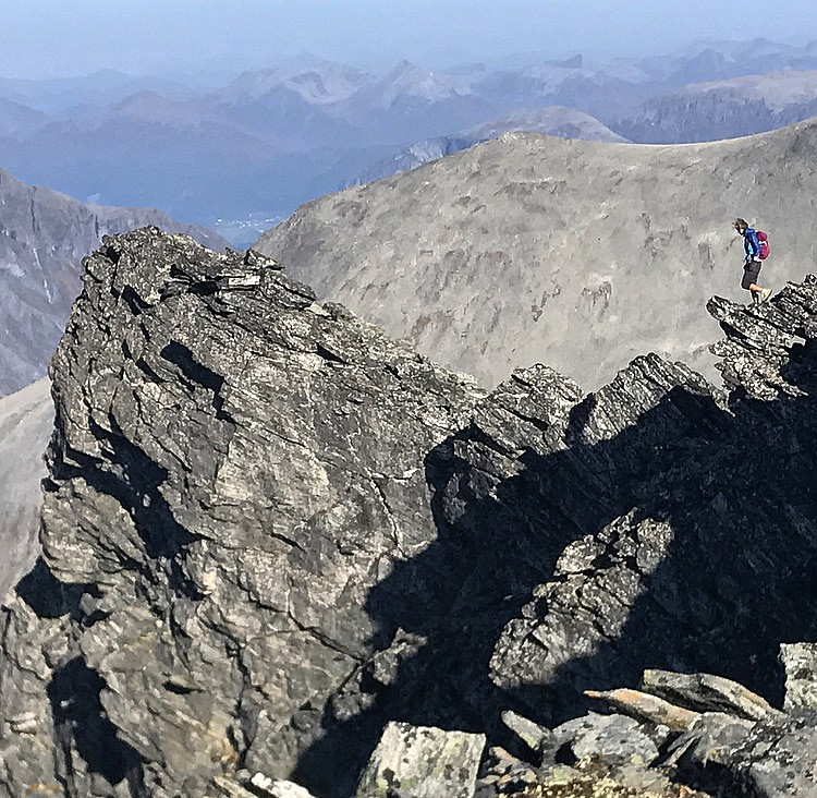 Sjøboltinden