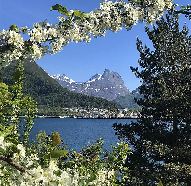 Romsdalshornet.
