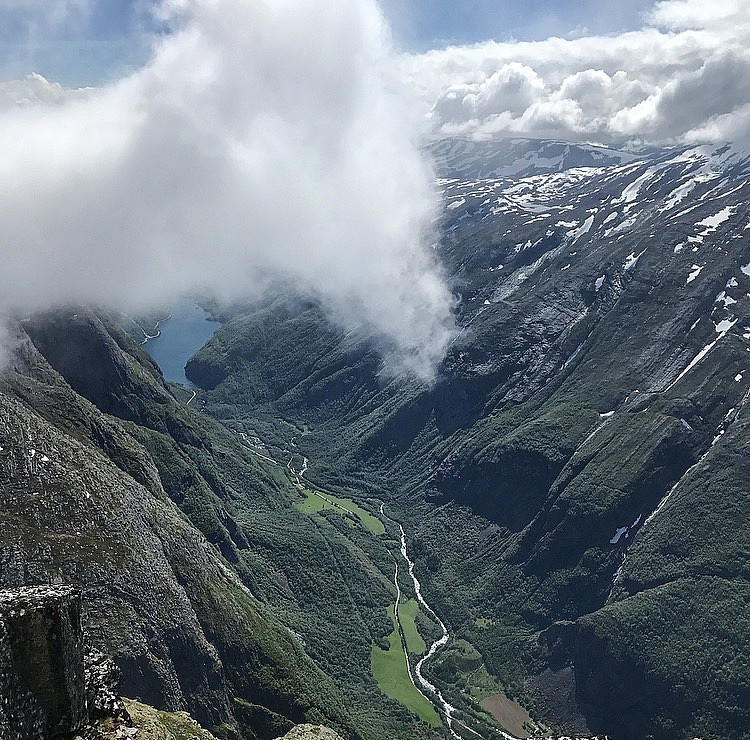 Fra Langrabbpiken.
Litldalen.