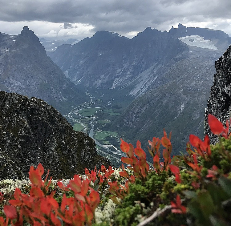Romsdalshorn & Store Trolltind