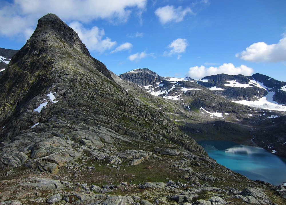 Dagens første; Kyrfonntinden.