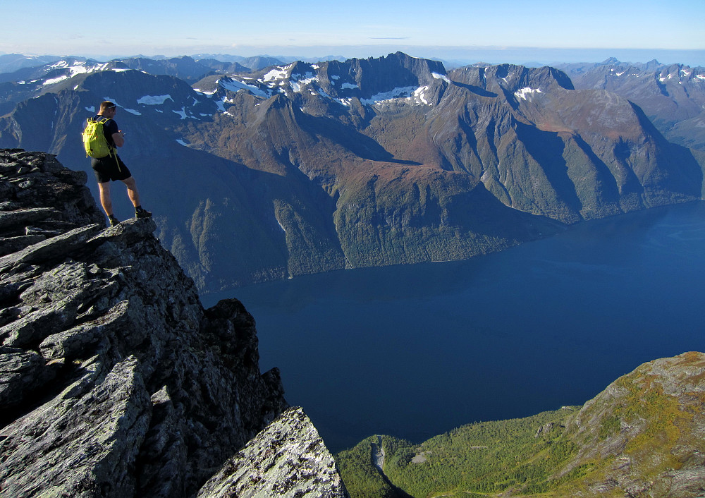 Endre nyter utsikta!