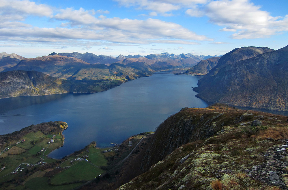 Utsikt innover mot Åndalsnes.
