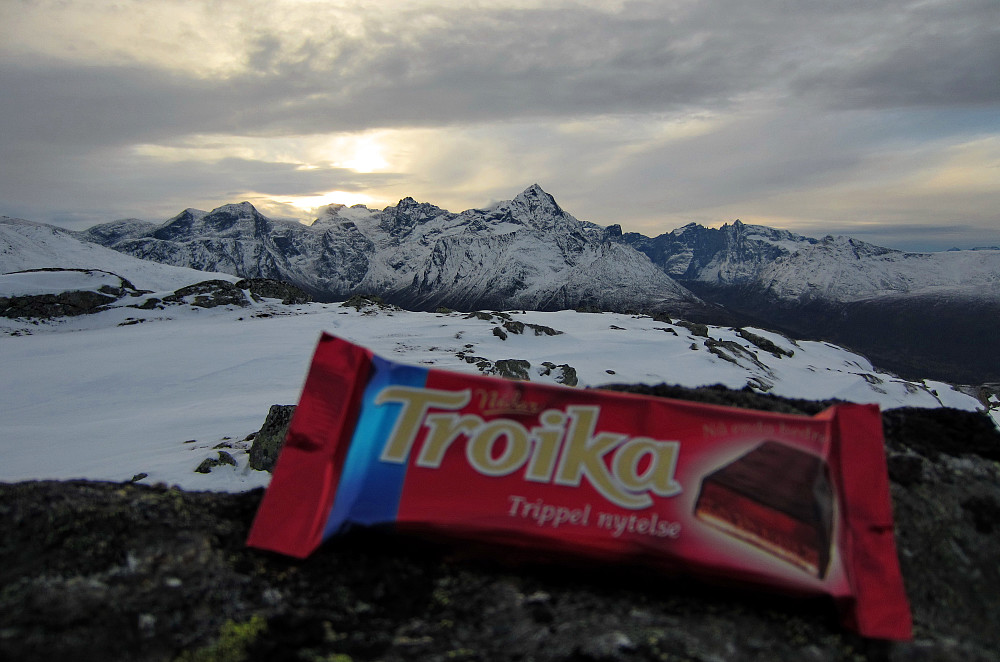 Trippel nytelse: Fjelltur, flott utsikt og sjokolade!