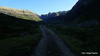 Med morgensol inn Steinskvanndalen.