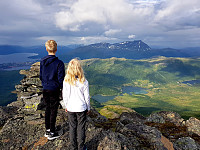 Utsikten fra Lilletinden mot Narvik og Håkvikdalen
