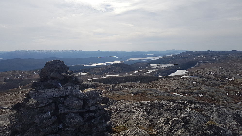 Utsikt mot Grytfjorden/Skråfjorden.